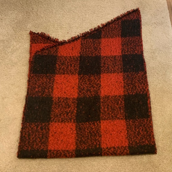 Buffalo Plaid Blanket Scarf - Picture 7 of 13